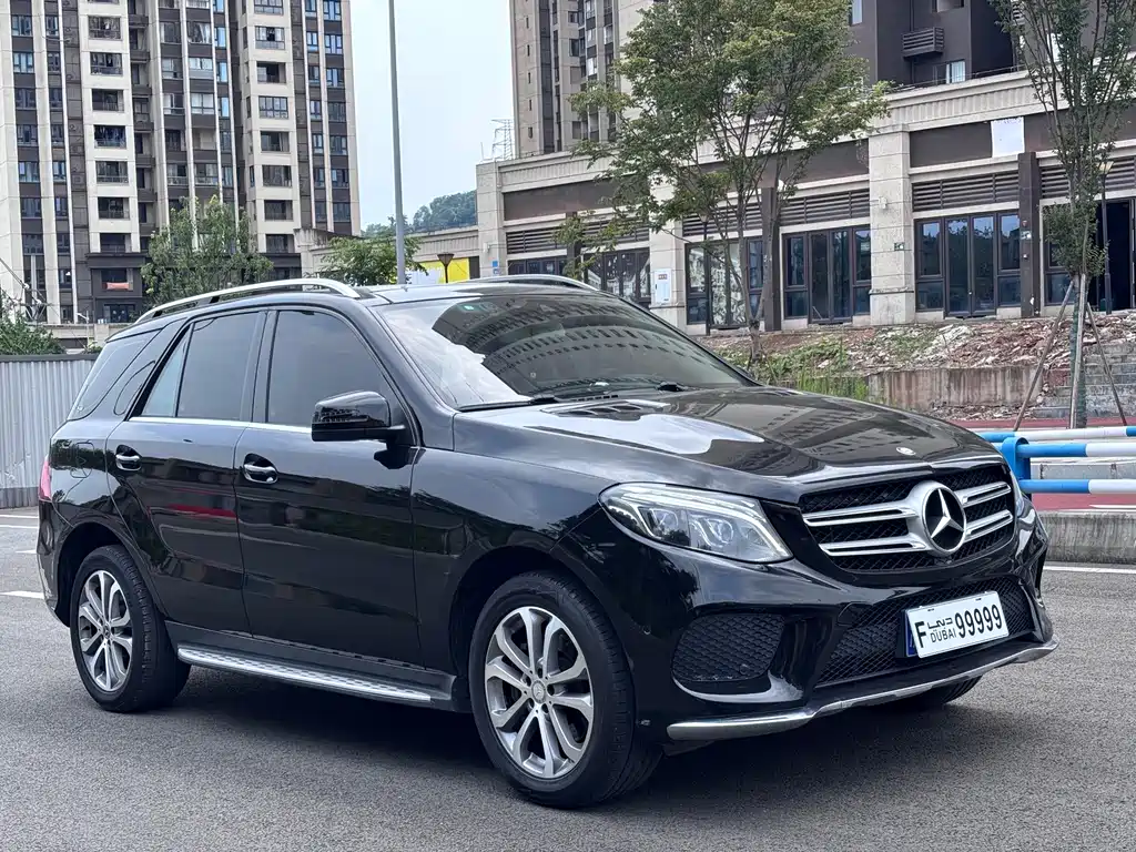 Mercedes-Benz GLE (Import) — миниатюра 3