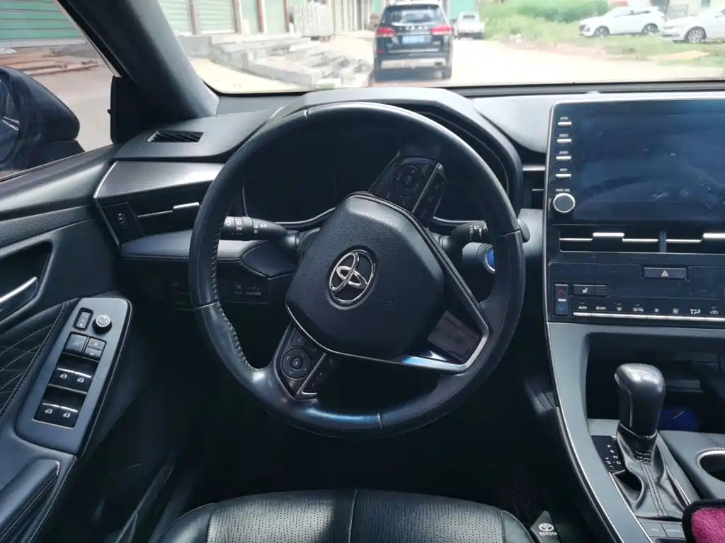 Toyota Avalon — миниатюра 3