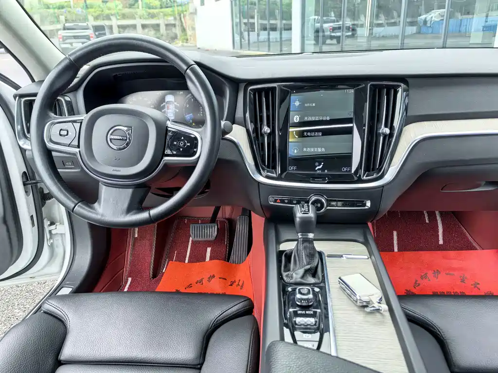 Volvo S60 - фото 13
