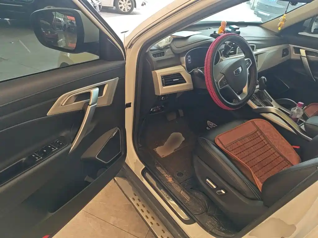 Geely Boyue — миниатюра 16