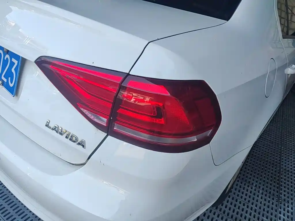 Volkswagen Lavida — миниатюра 8