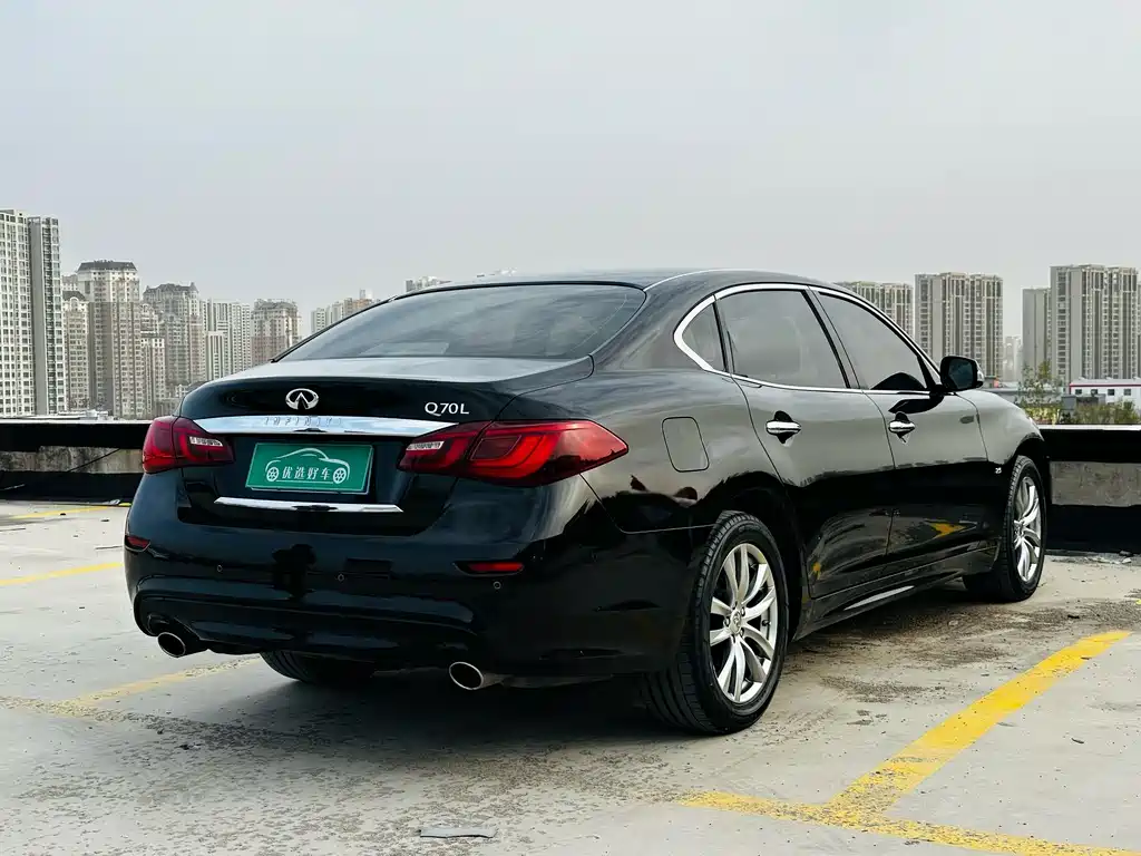 Infiniti Q70 — миниатюра 9