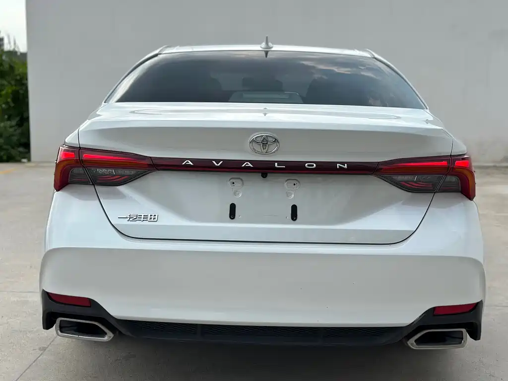 Toyota Avalon — миниатюра 18