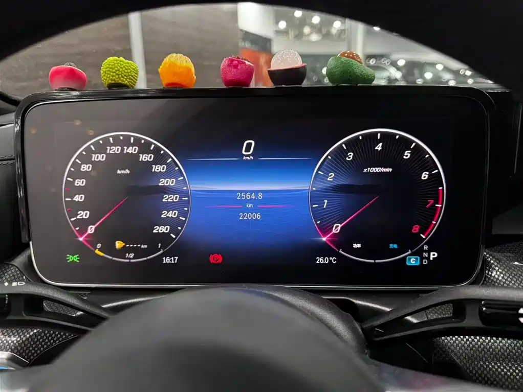 Mercedes-Benz C-Class — миниатюра 12