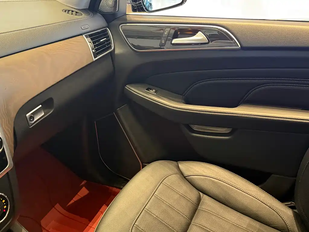 BAIC BJ90 2021 4.0T