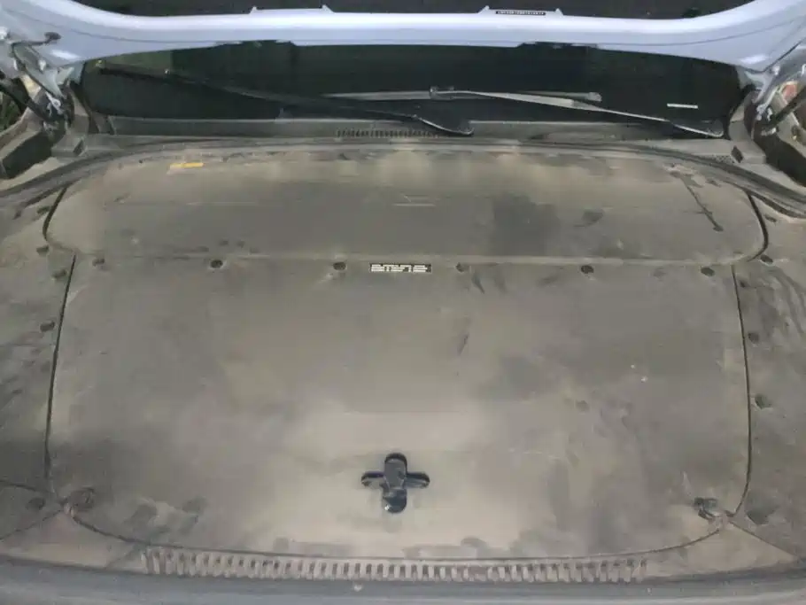 Li Auto Li ONE — миниатюра 10