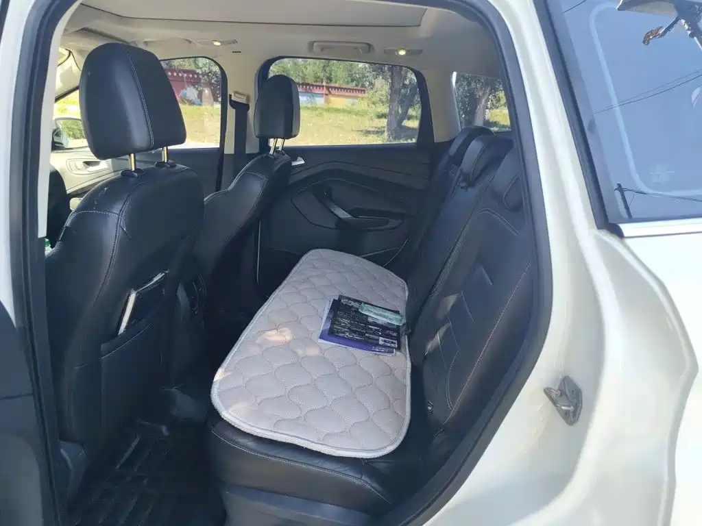 Ford Kuga — миниатюра 18