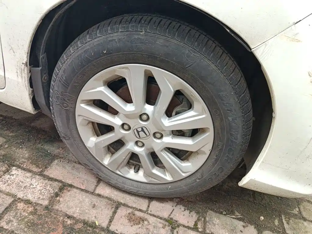 Honda Fit — миниатюра 8