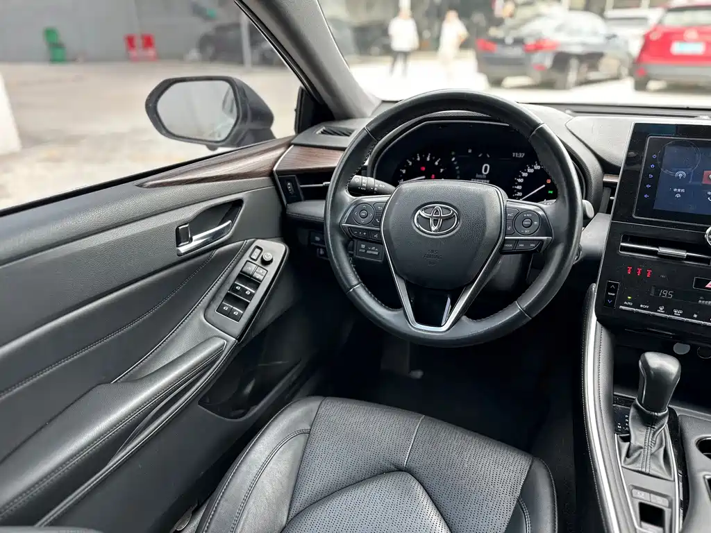 Toyota Avalon — миниатюра 14