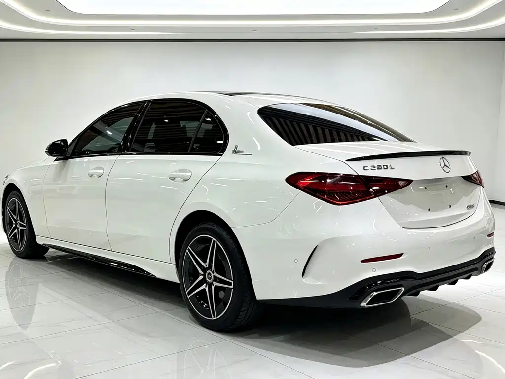 Mercedes-Benz C-Class — миниатюра 9