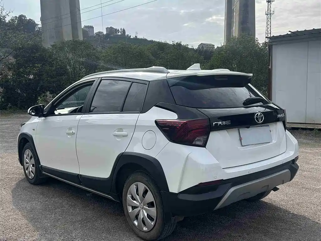 TOYOTA YARIS L ZHIXUAN