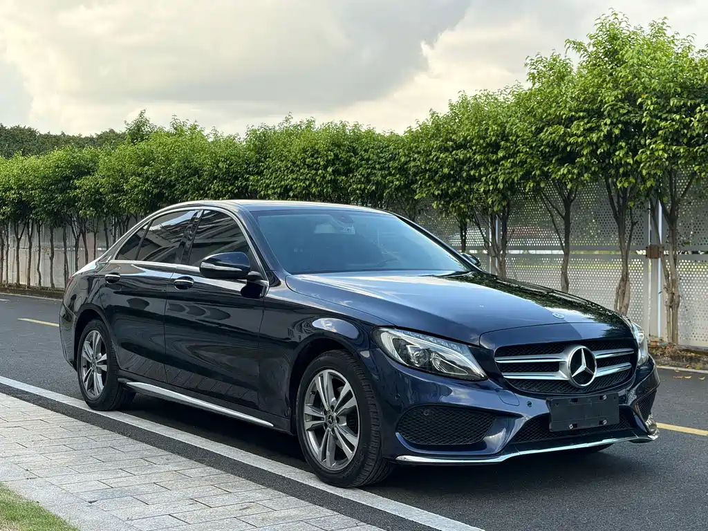 Mercedes-Benz C-Class — миниатюра 9