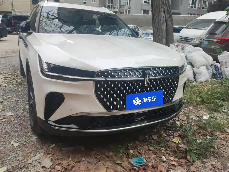 Lincoln Nautilus — миниатюра 2