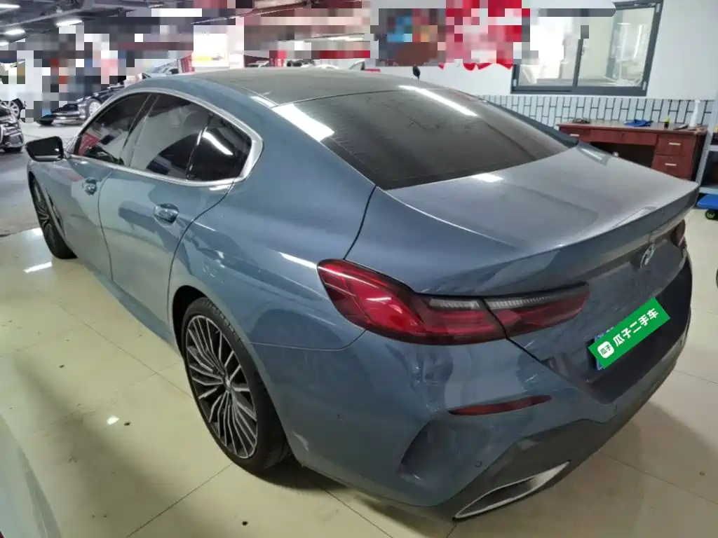 BMW 8 Series — миниатюра 5