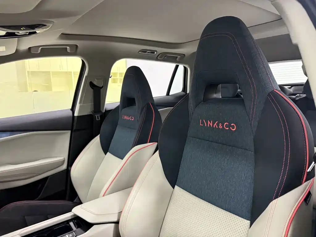 Lynk & Co 06 — миниатюра 12