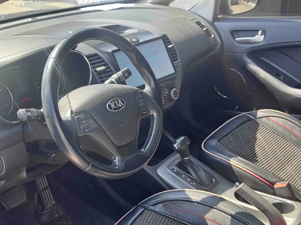 Kia K3 — миниатюра 8