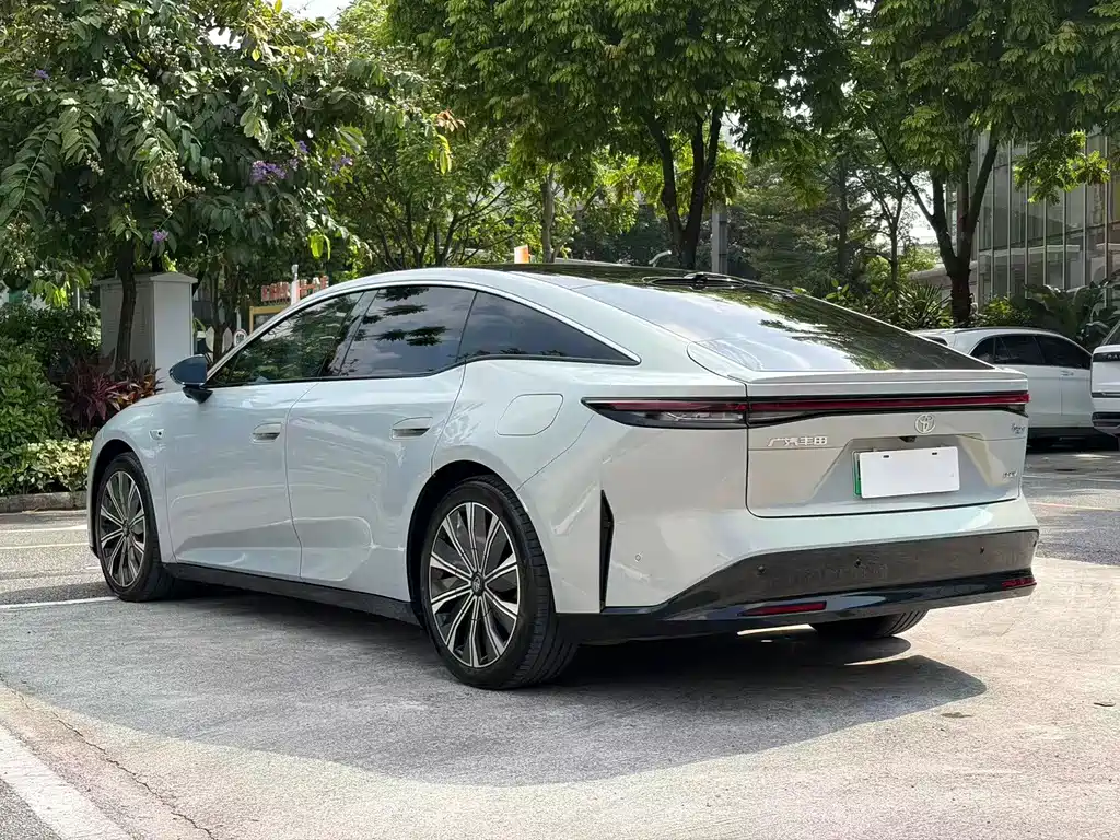 Toyota bZ7 — миниатюра 7