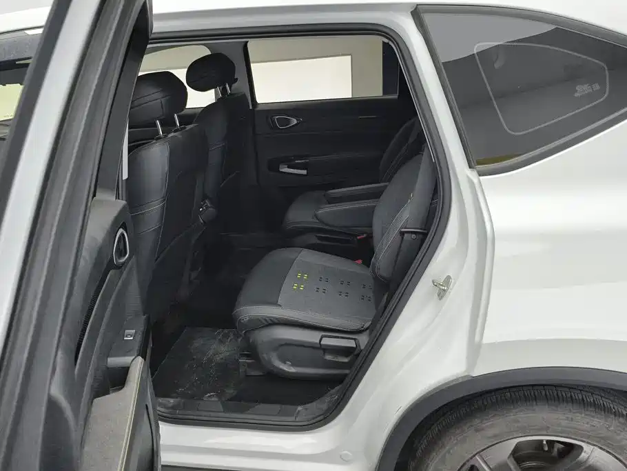 Baojun RM-5 — миниатюра 11
