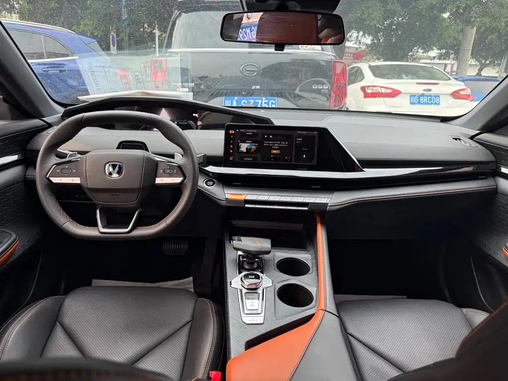 Changan UNI-V — миниатюра 5