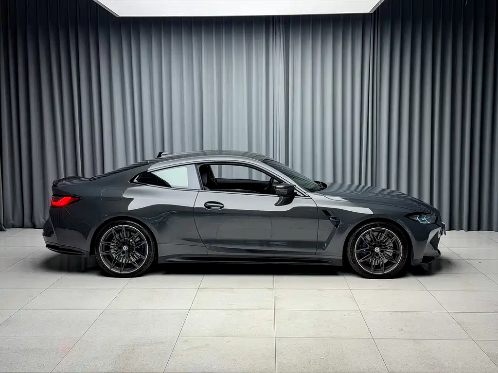 BMW M4 2022 M4 M xDrive