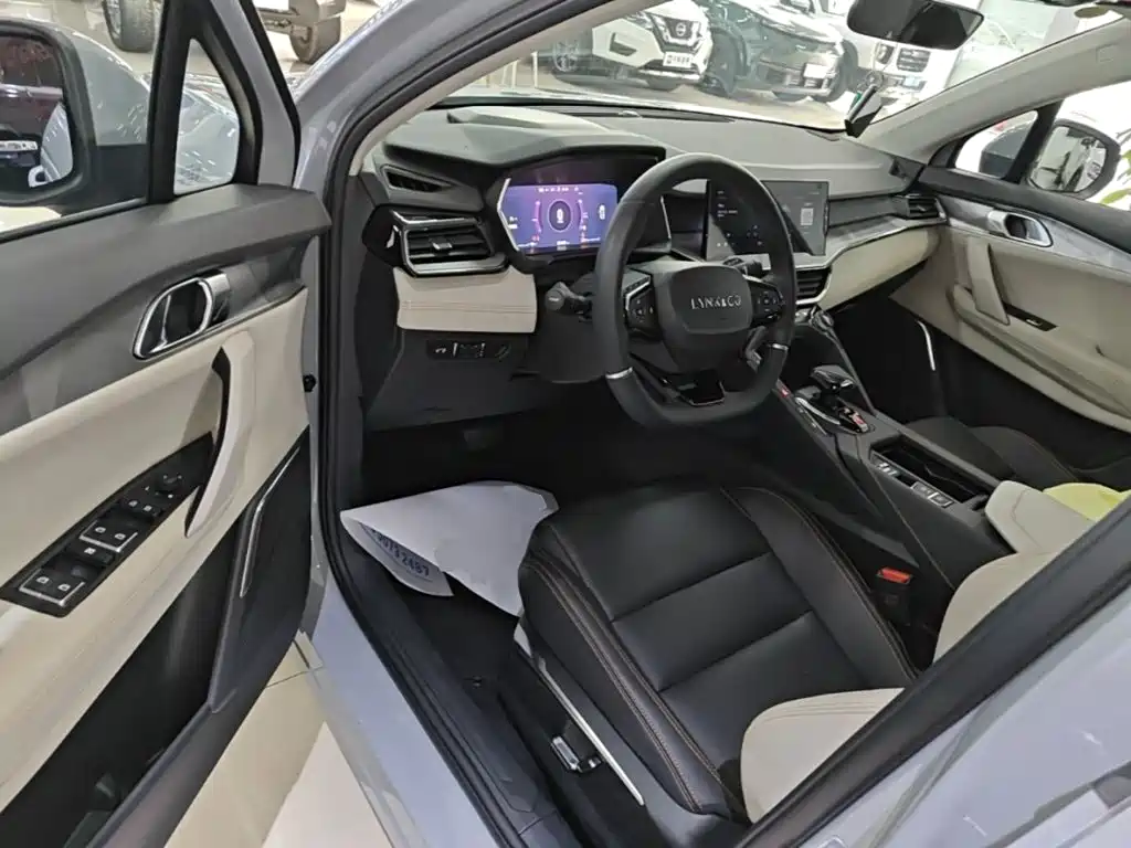 Lynk & Co 06 EM-P — миниатюра 16