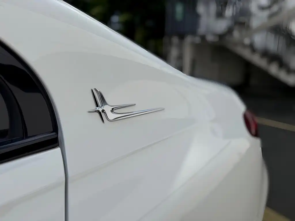 Mercedes-Benz C-Class — миниатюра 17