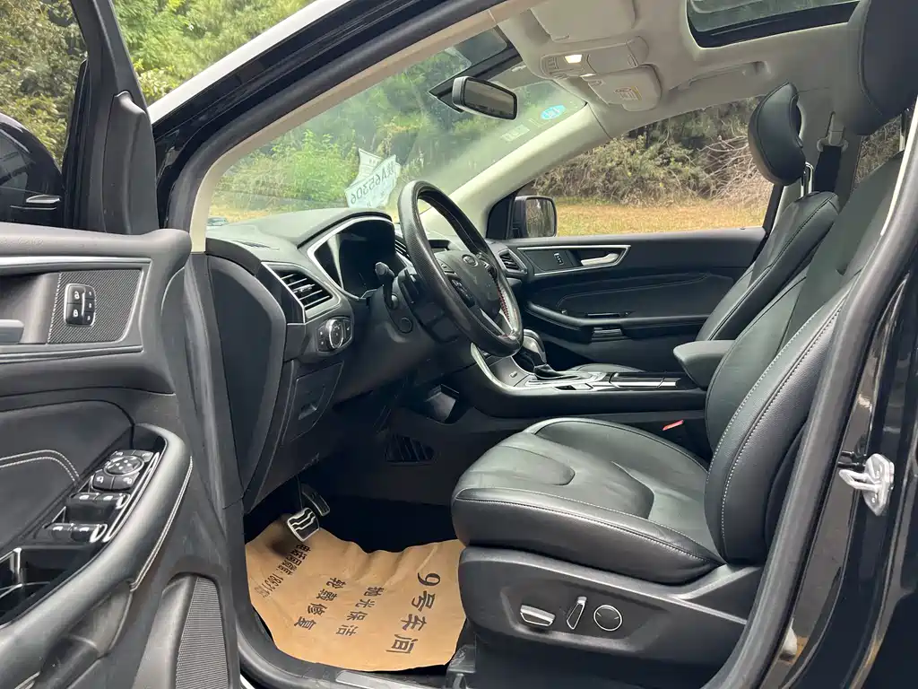 Ford Edge — миниатюра 4