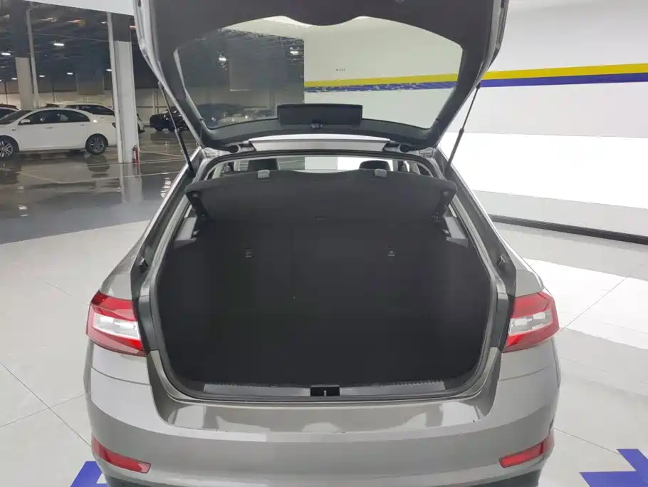 Skoda Octavia — миниатюра 4