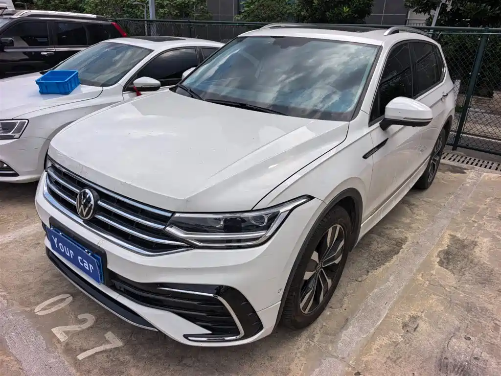 Volkswagen Tiguan L