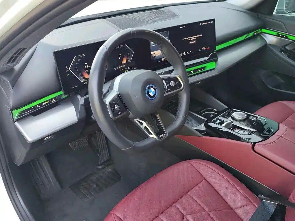 BMW i5 — миниатюра 7