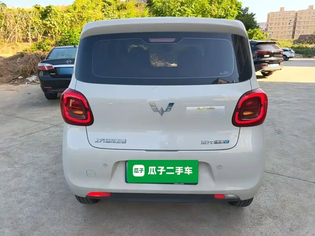 Wuling MINIEV — миниатюра 6