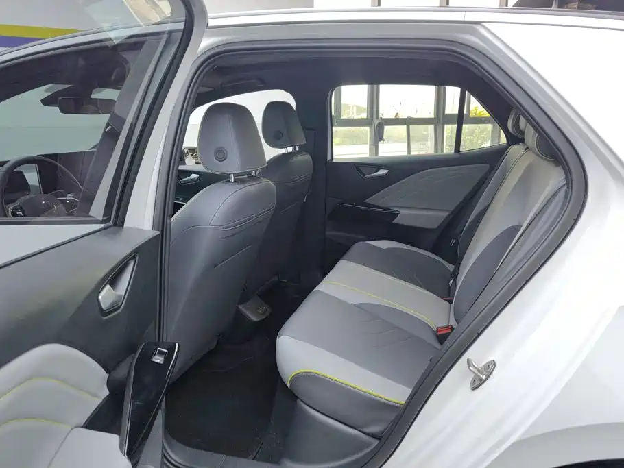 Volkswagen ID.3 — миниатюра 11