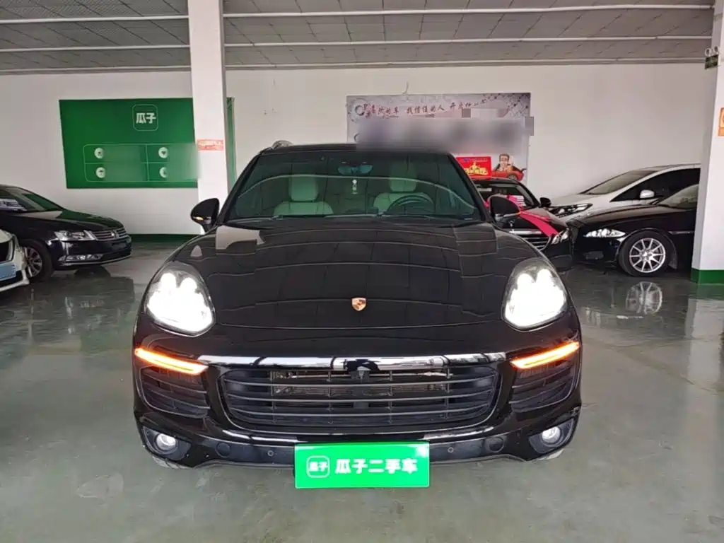 Porsche Cayenne — миниатюра 3