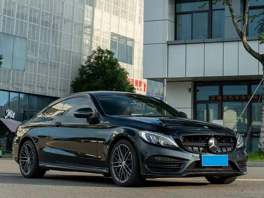 Mercedes-Benz C-Class (Import) — миниатюра 2