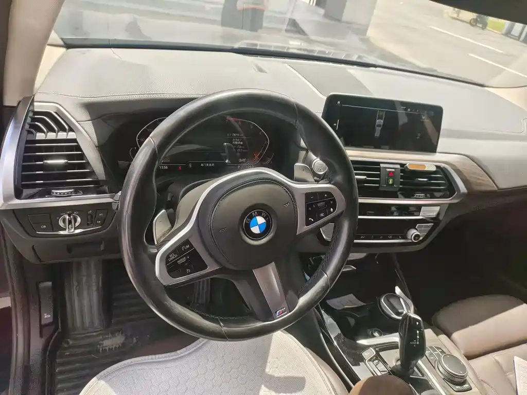 BMW X3 — миниатюра 8