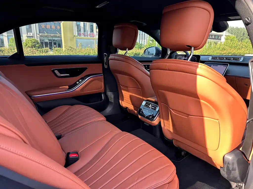 Mercedes-Benz S-Class — миниатюра 11