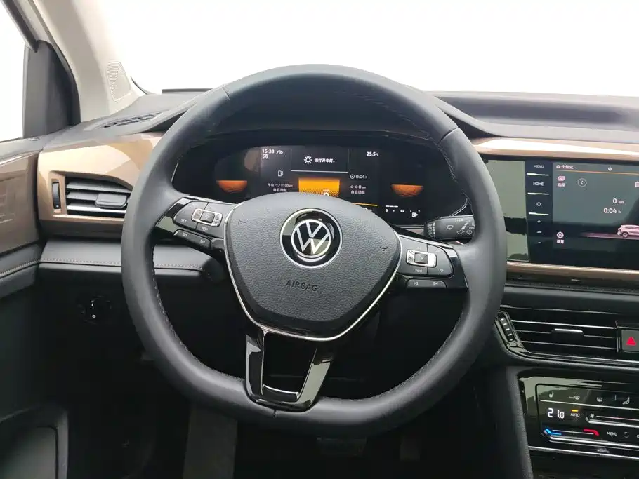 Volkswagen Tharu XR 280TSI 2WD Luxury Edition, фото 15