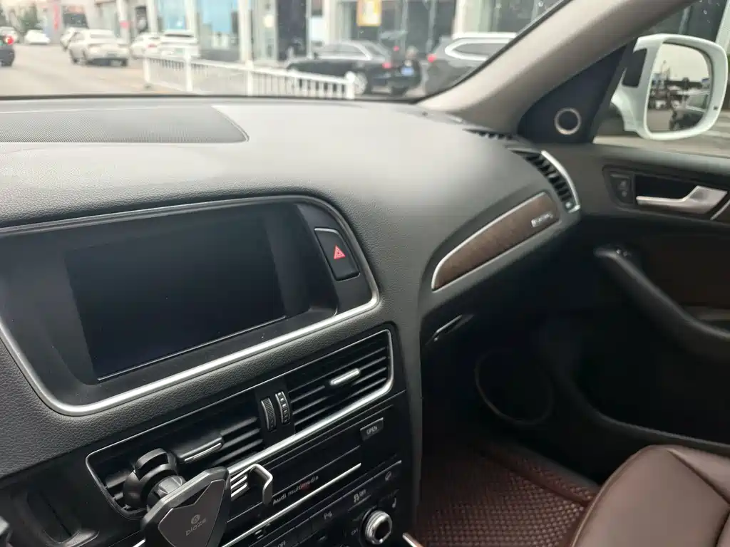Audi Q5 — миниатюра 14
