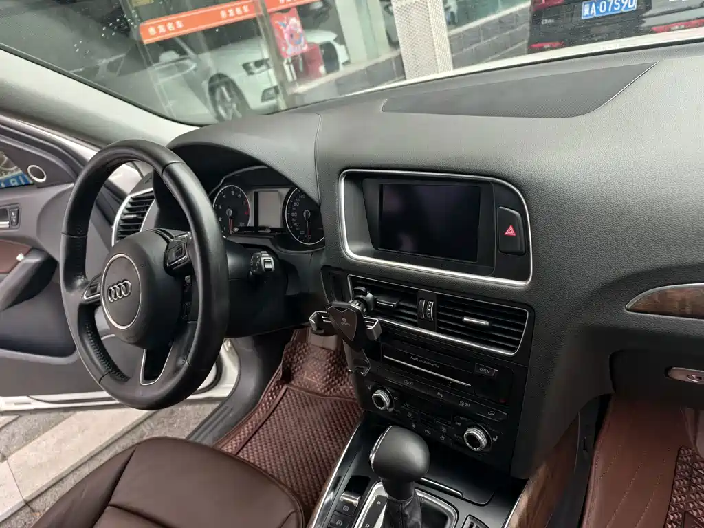 Audi Q5 — миниатюра 25