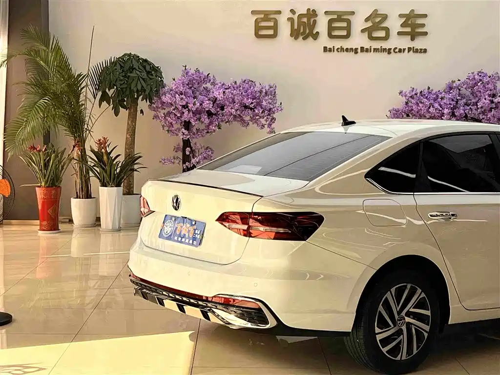 Volkswagen Lavida — миниатюра 6