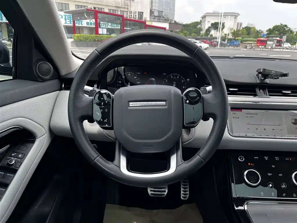 Land Rover Evoque — миниатюра 11