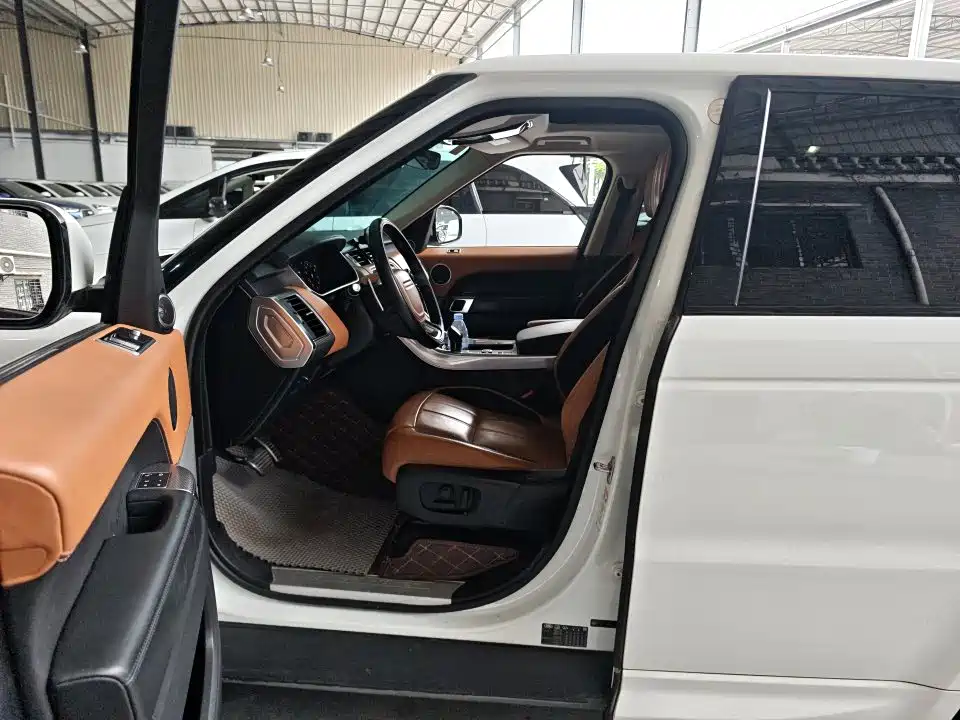 Land Rover Sport — миниатюра 7