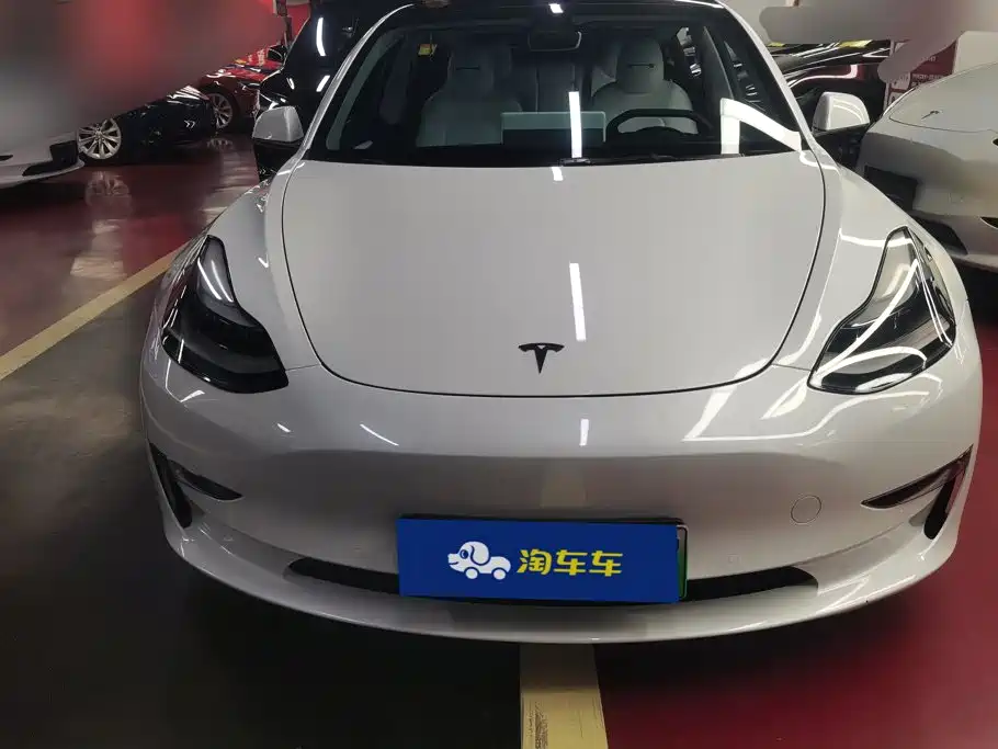 Tesla Model 3 — миниатюра 2