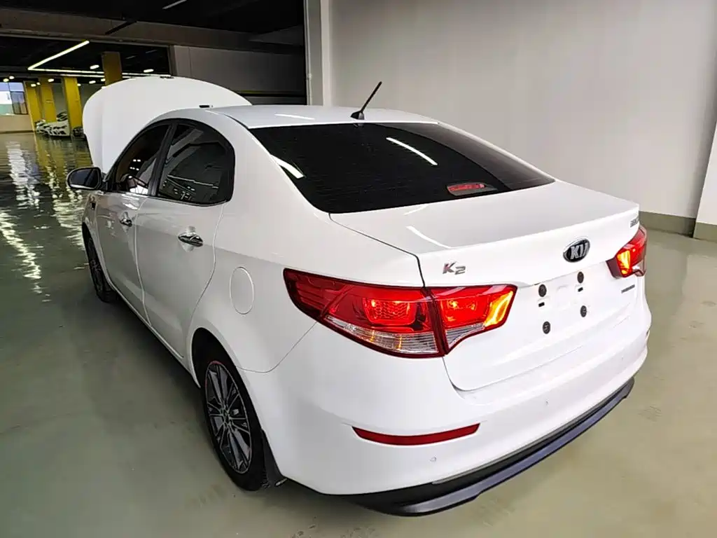 Kia K2 — миниатюра 5