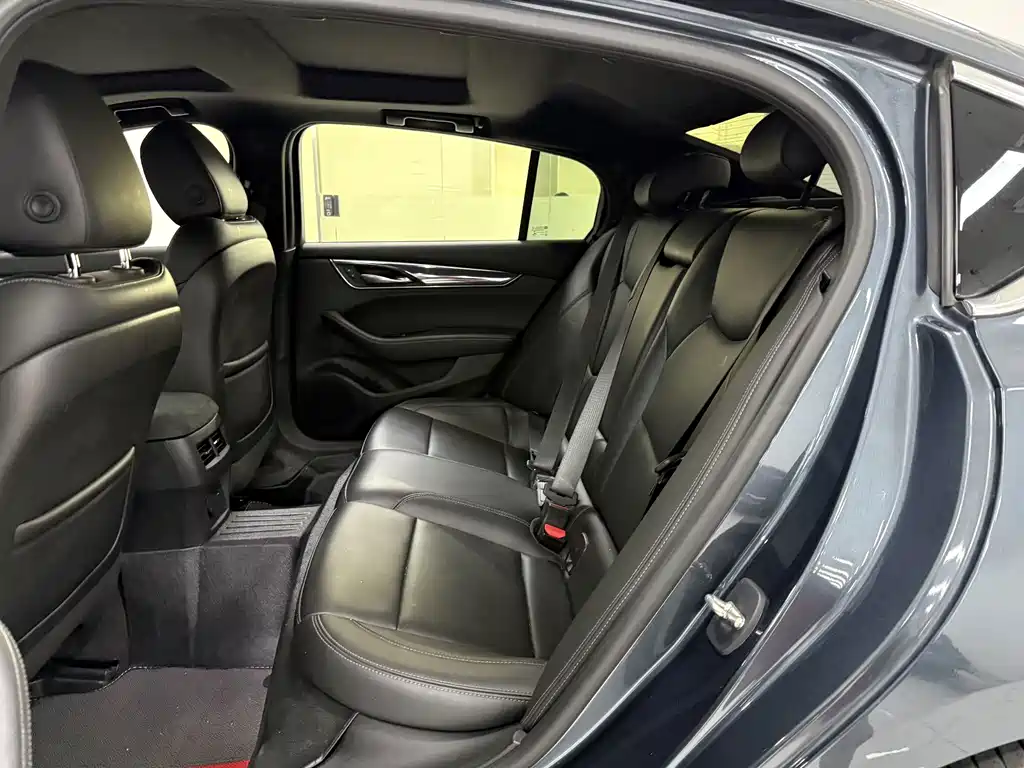 Cadillac CT5 — миниатюра 14