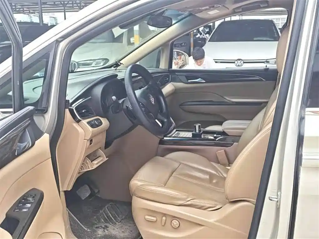 Buick GL8 2018 ES 28T Luxury VI