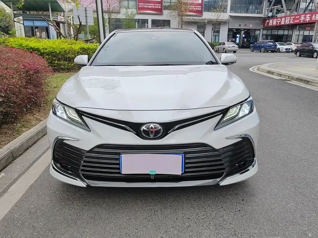 TOYOTA CAMRY