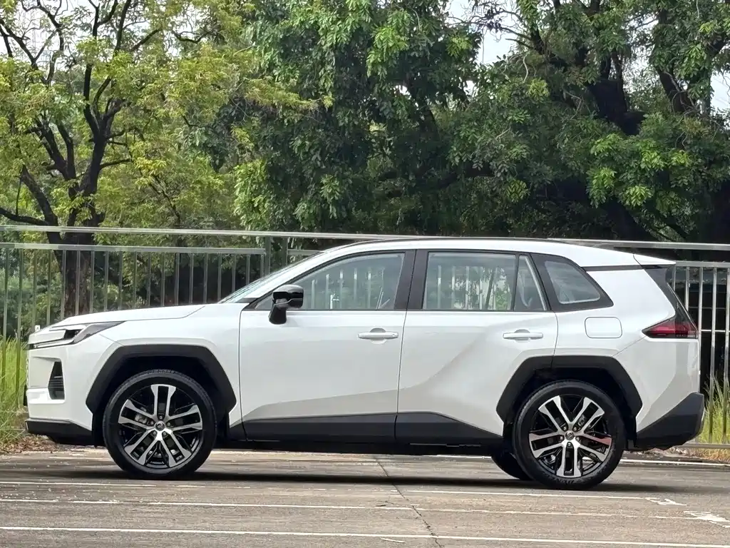 Toyota Wildlander — миниатюра 16