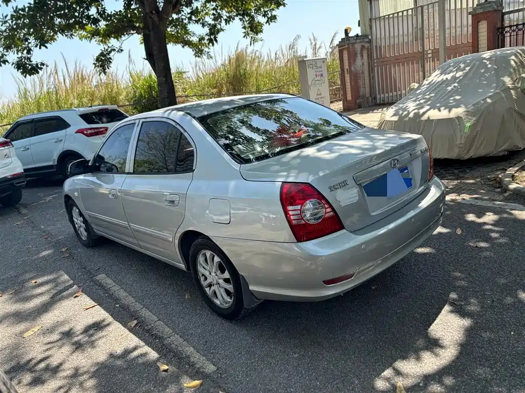 Hyundai Elantra 2011 1.6L AT Comfort
