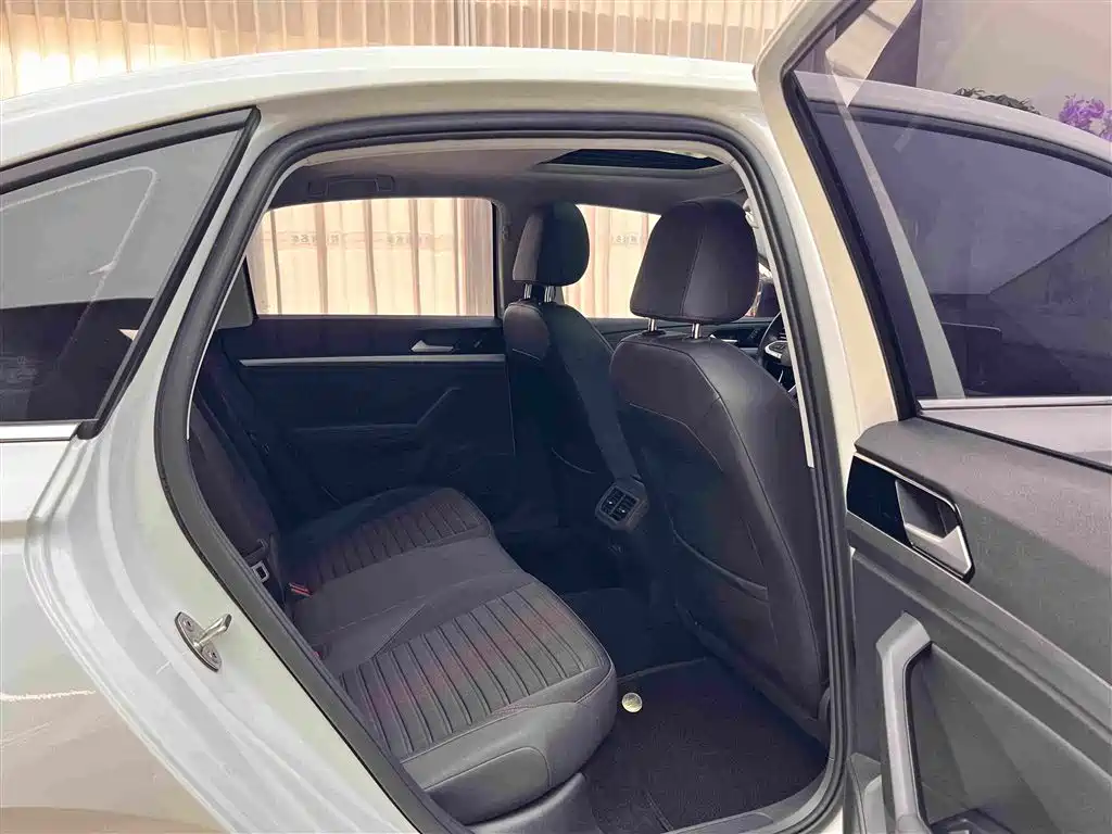 Volkswagen Lavida — миниатюра 11